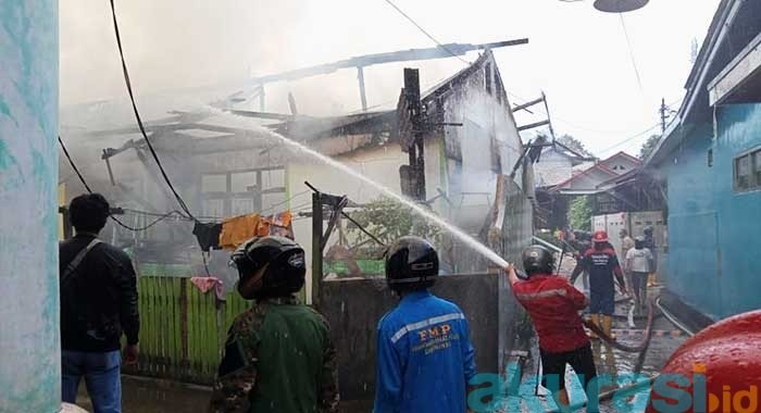 Hitungan Jam, Si Jago Merah Mengamuk di Tiga Titik di Kota Samarinda Senin Dini Hari