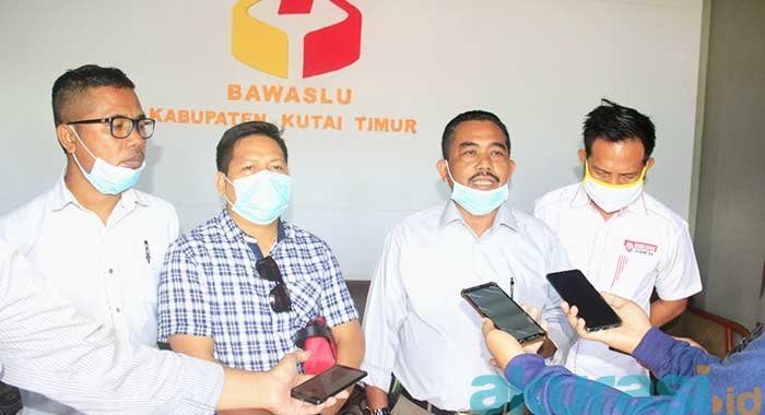 Dalami 3 Dugaan Pelanggaran Pemilu Ini, Tim Advokasi Mahyunadi-Kinsu Sambangi Bawaslu Kutim