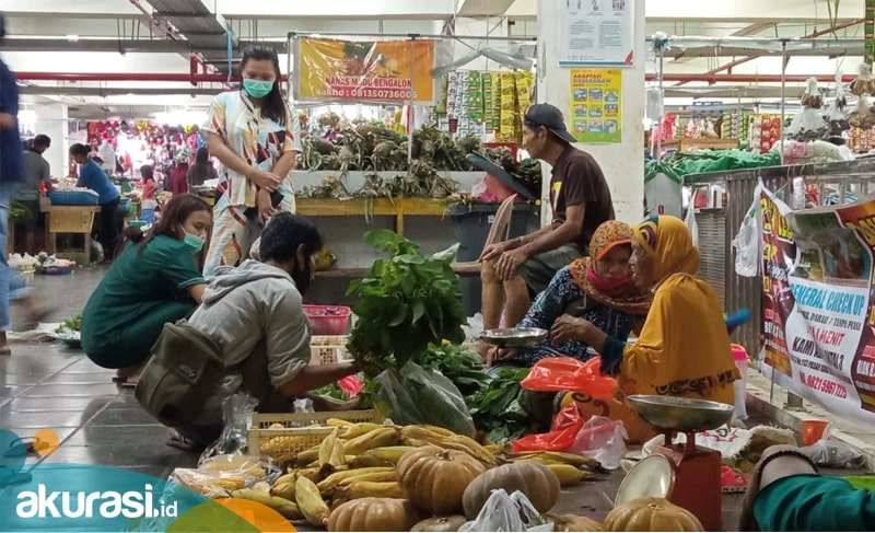 Walau Buka Setengah Hari, Pedagang Pasar Tamrin Tetap Merugi