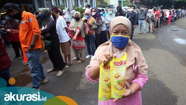 Syarat Beli Minyak Goreng viral di Medsos, Wajib Fotokopi KK dan Bukti Vaksin