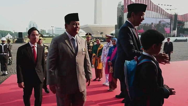 Momen Jokowi, Gibran, dan Prabowo Tampil Bersama di HUT ke-79 TNI di Monas