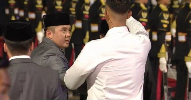 Prabowo Sambut Erdogan di Jakarta, Seskab Tegur Paspampres yang Memayungi Presiden