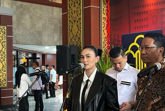 Agnez Mo Kunjungi Kementerian Hukum, Tanggapi Gugatan Hak Cipta Ari Bias